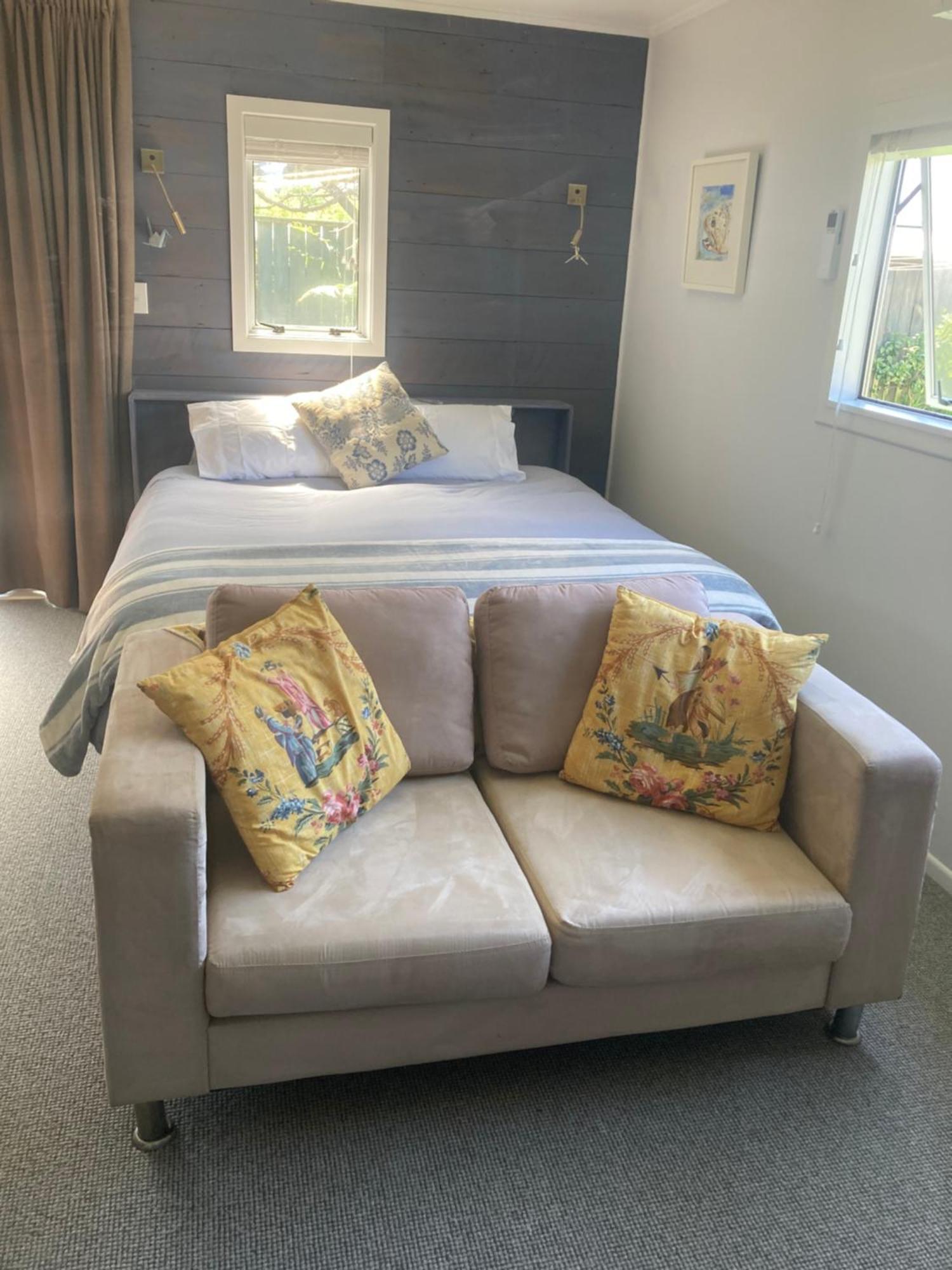 Anglers Adventure Paradise Cabin Bnb Wifi Parking Turangi Eksteriør billede