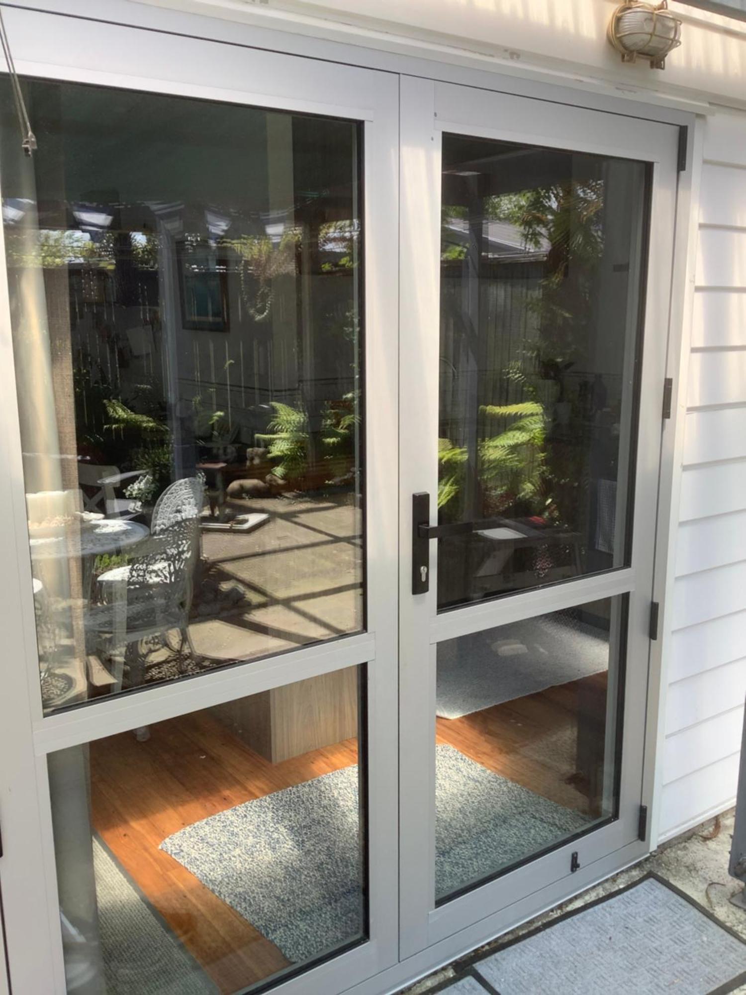 Anglers Adventure Paradise Cabin Bnb Wifi Parking Turangi Eksteriør billede