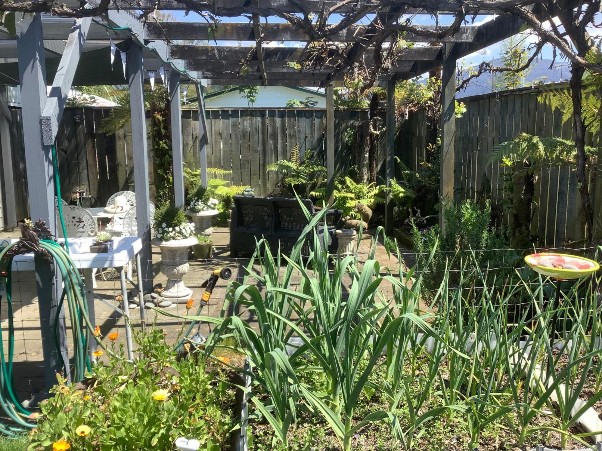 Anglers Adventure Paradise Cabin Bnb Wifi Parking Turangi Eksteriør billede